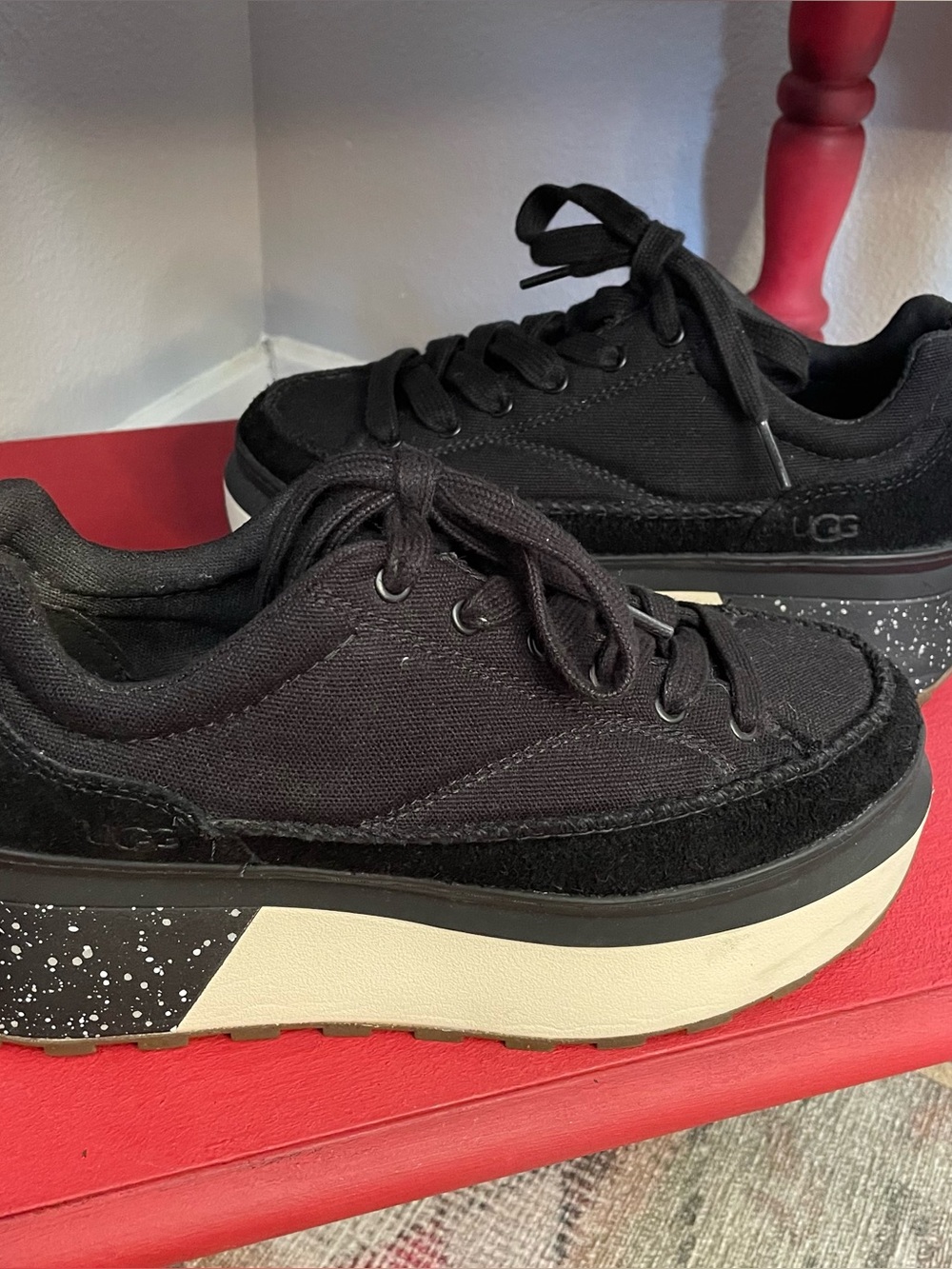 UGG Marin Lace Platform Sneakers Black Suede Women’s Size 7